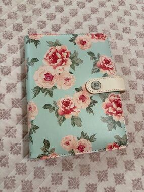 The Paper Studio Floral Faux Leather A6 Planner Binder